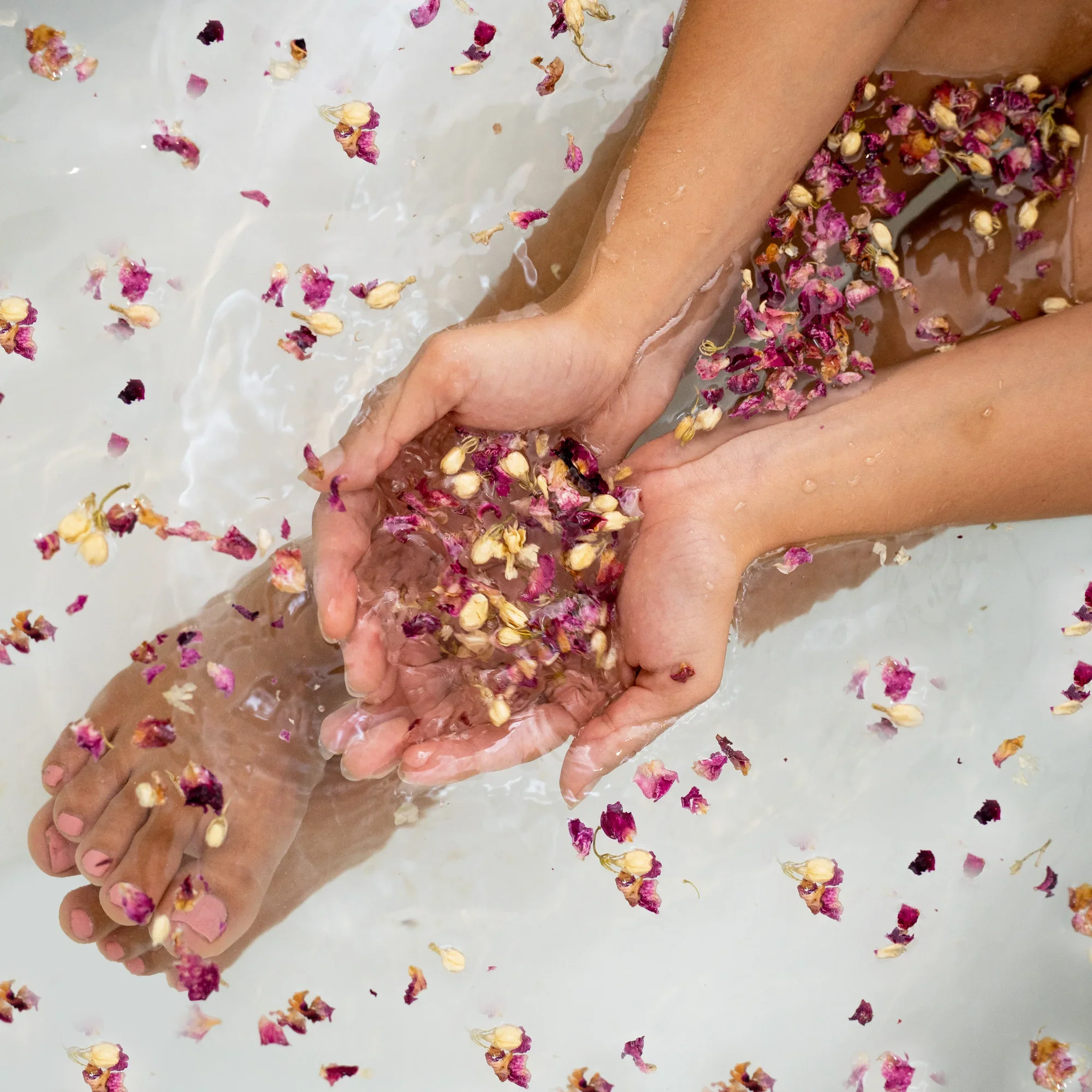 Stray Willow Flower Bath Soak - Image 4